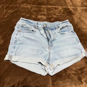 Woman’s size 6 American Eagle jean shorts